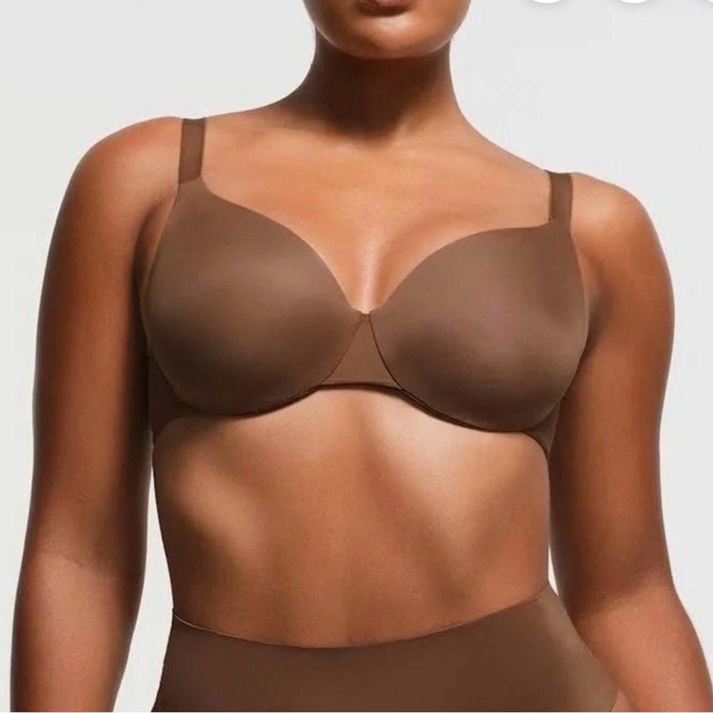SKIMS Smooth T-Shirt Bra in Chocolate Brown 34h